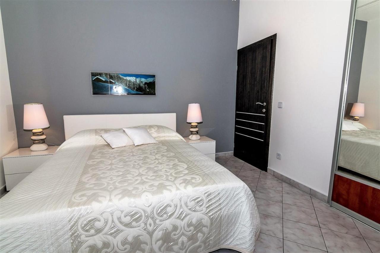 Holiday House Queens With Sea View Selce Kültér fotó