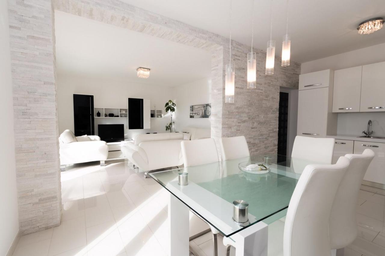 Holiday House Queens With Sea View Selce Kültér fotó